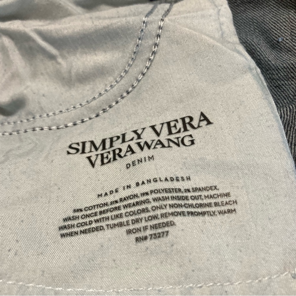 Simply Vera, Vera Wang, women capri jeans Size 8 - Picture 3 of 10